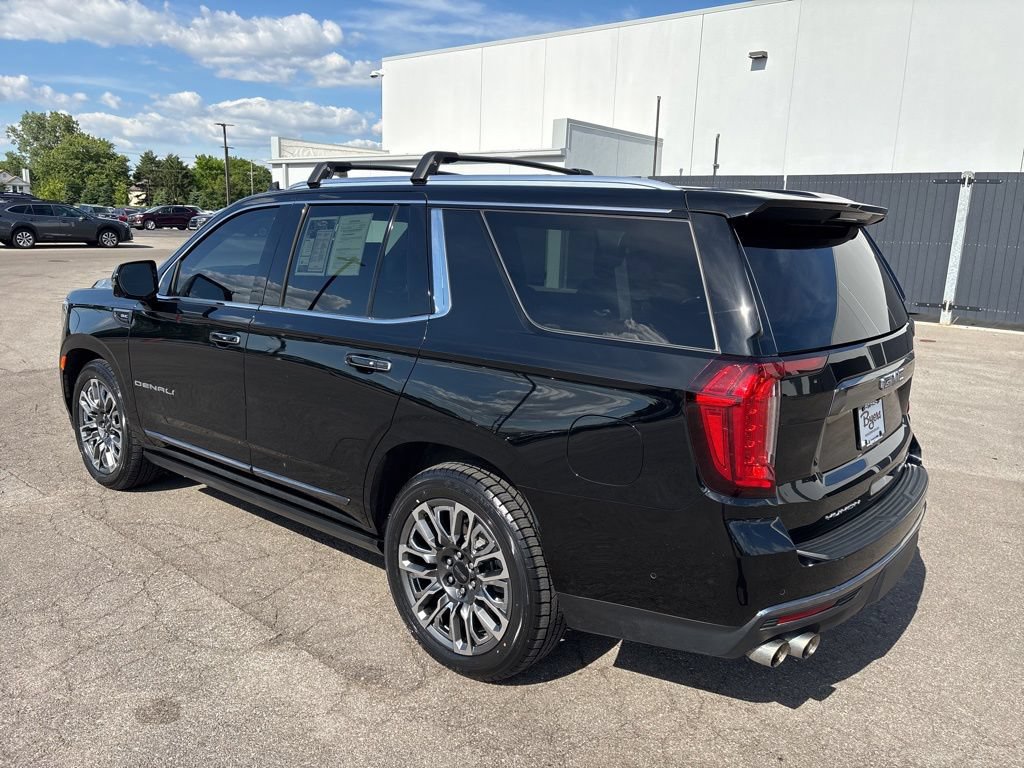 Used 2023 GMC Yukon Denali Ultimate w/ LPO, Floor Liner Package AWD/4WD image 5