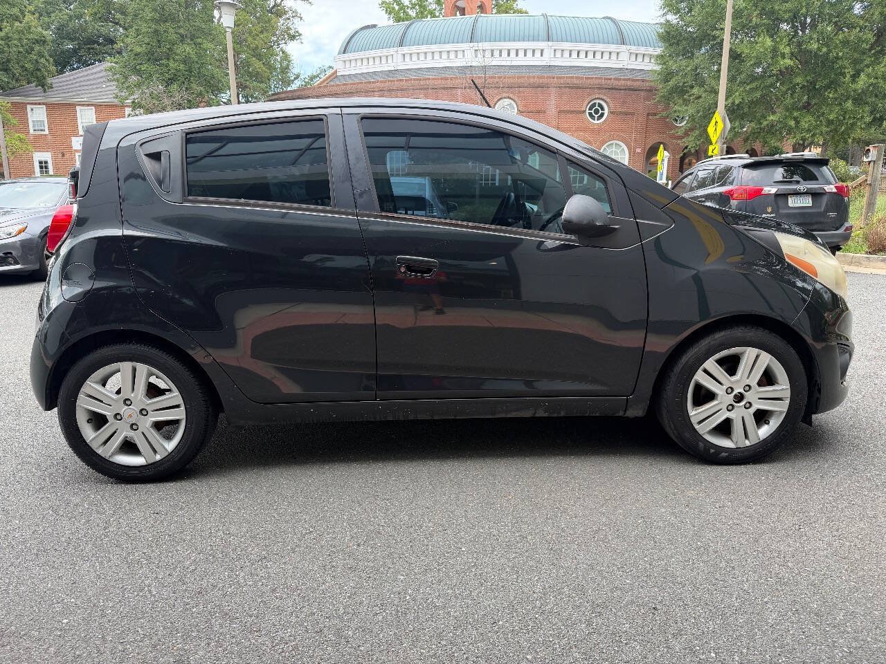 Used 2014 Chevrolet Spark LT FWD image 7