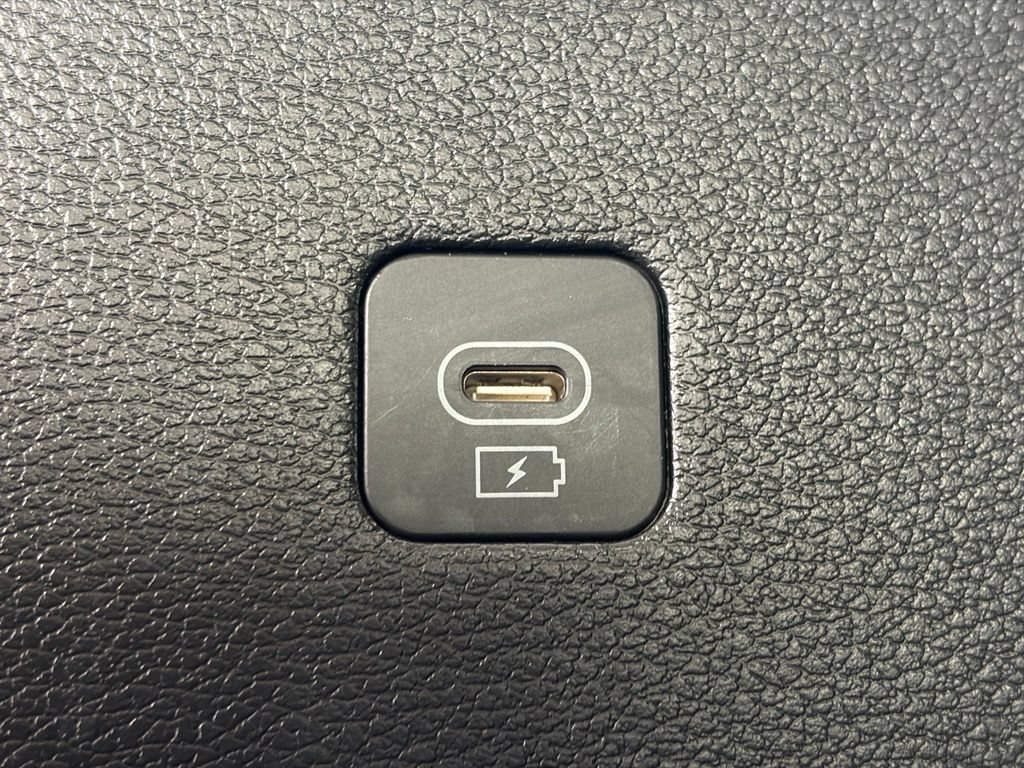 Used 2025 Kia Telluride S AWD/4WD image 13