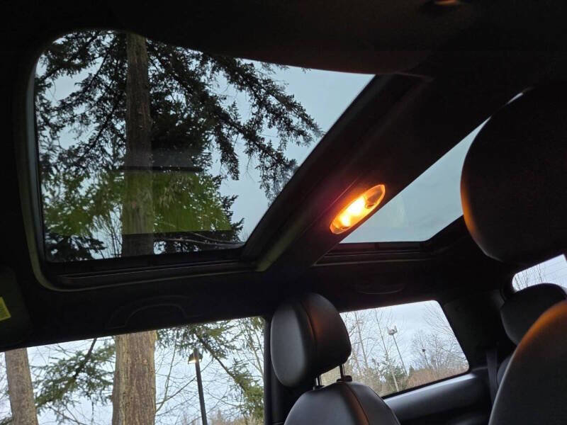 Used 2012 MINI Cooper S image 16