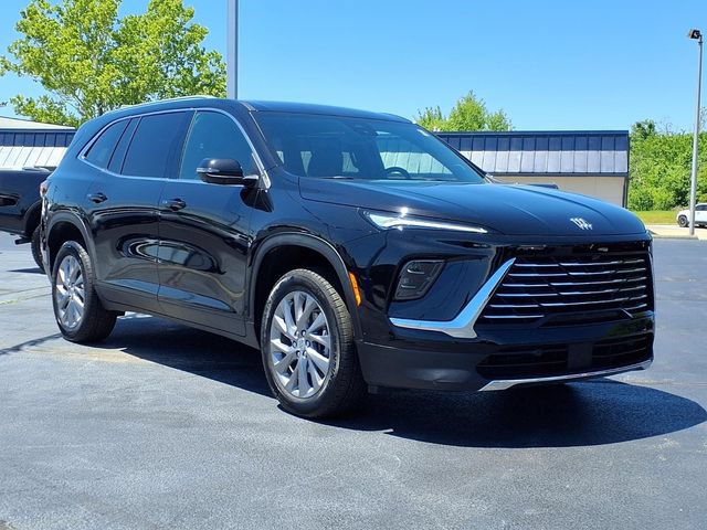 Used 2025 Buick Enclave Preferred FWD image 2