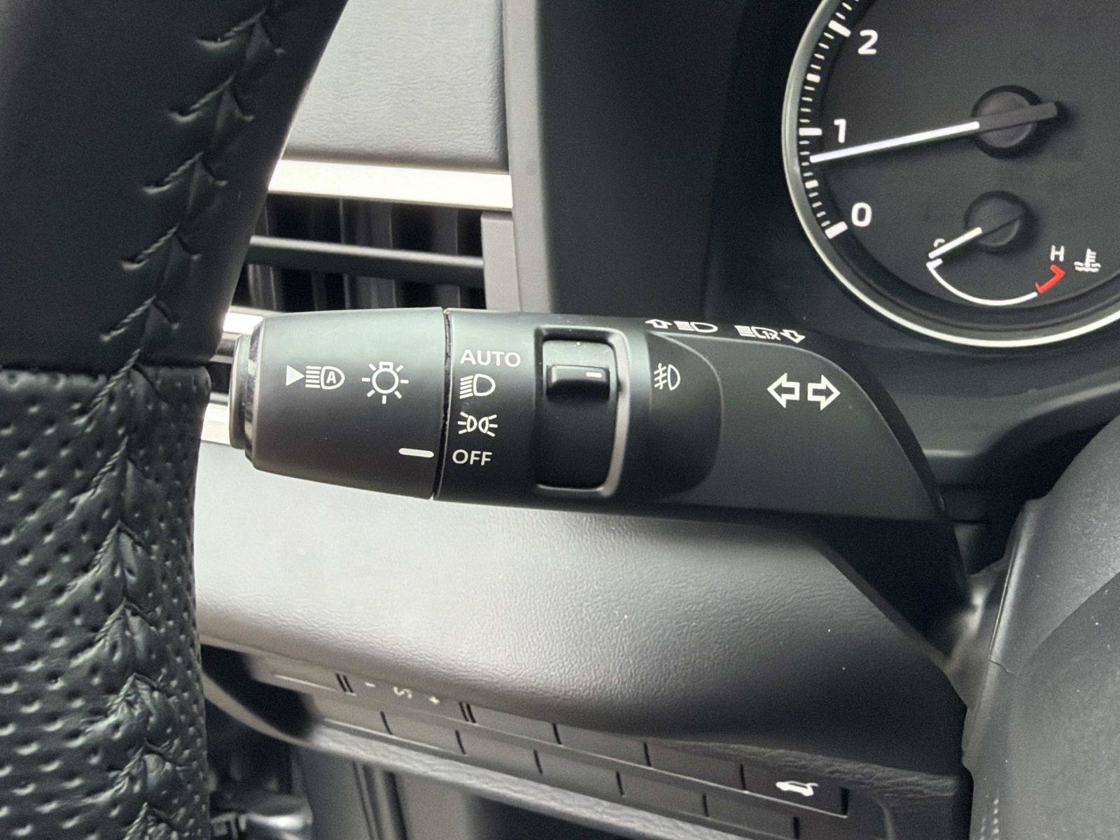 Used 2022 Mitsubishi Outlander SE AWD/4WD image 28