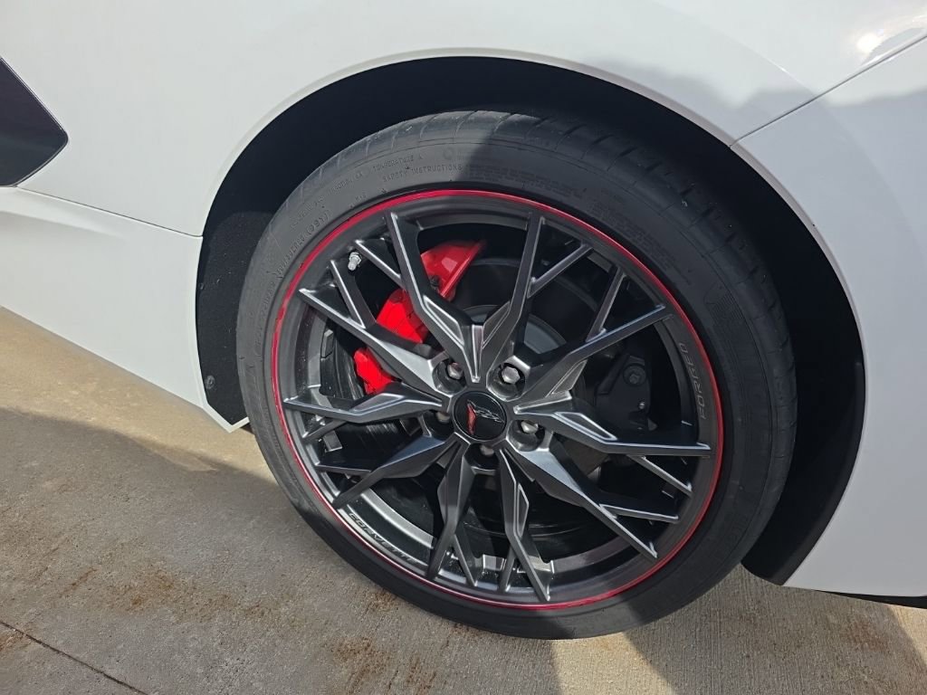 Used 2025 Chevrolet Corvette Stingray Preferred Cpe image 5