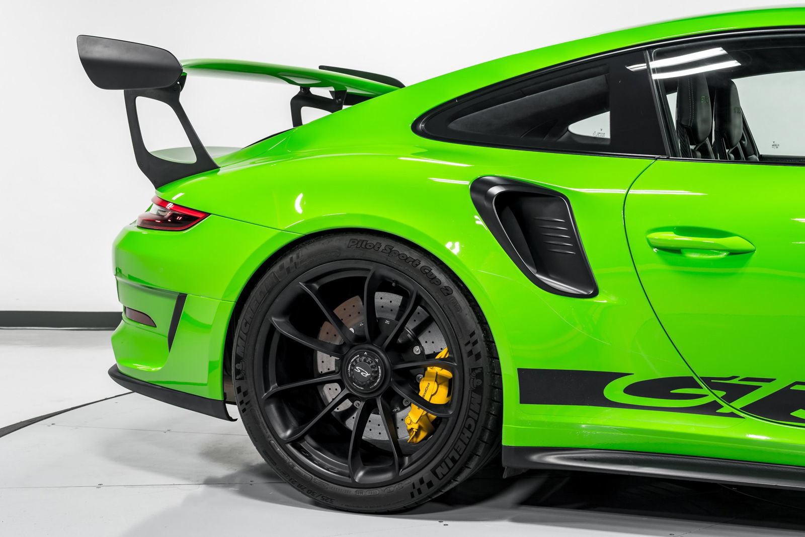 Used 2019 Porsche 911 GT3 RS RWD image 47