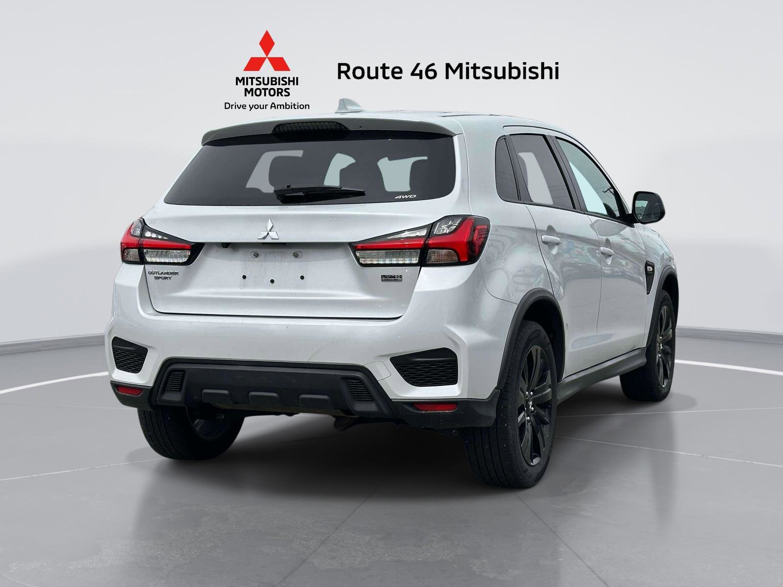 Used 2025 Mitsubishi Outlander Sport LE AWD/4WD image 4