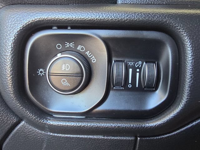 Used 2020 RAM 2500 Laramie AWD/4WD image 16