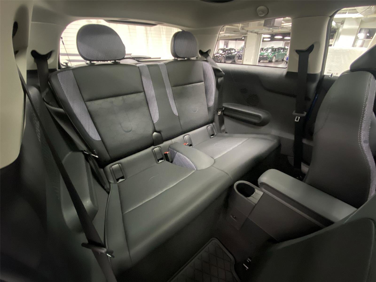 Certified 2025 MINI Cooper S image 29