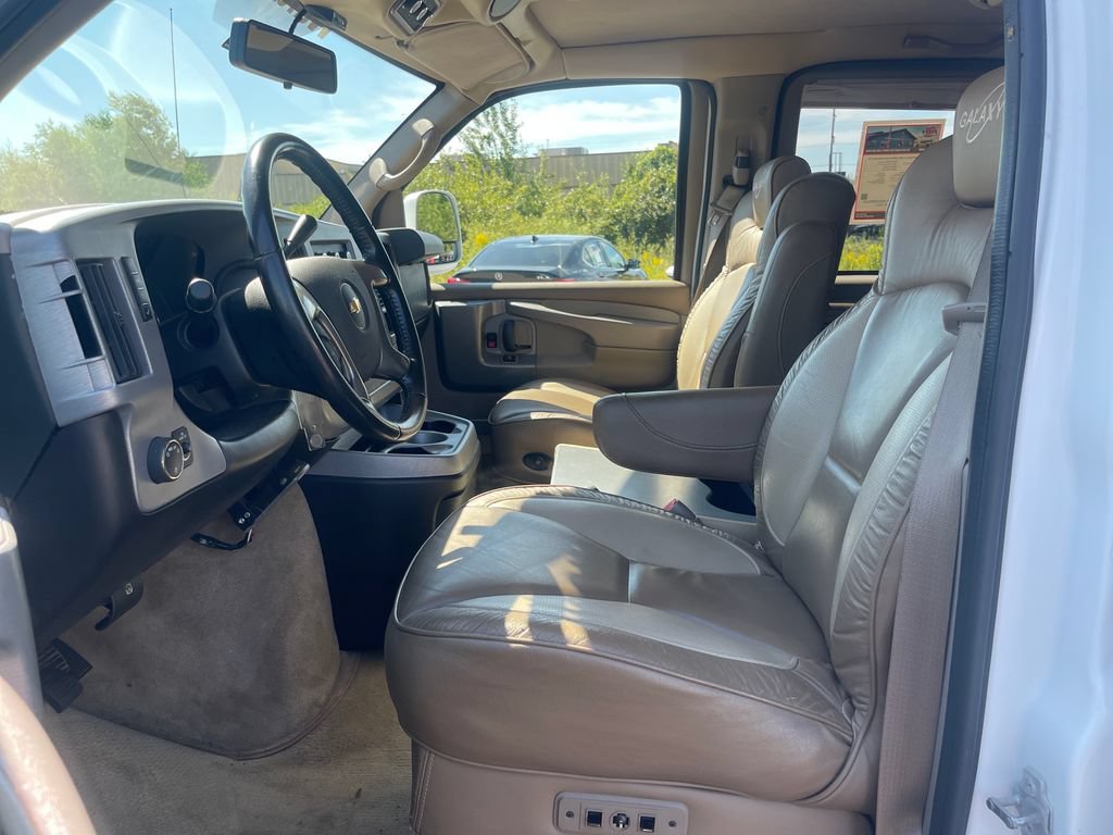 Used 2014 Chevrolet Express 1500 AWD image 29