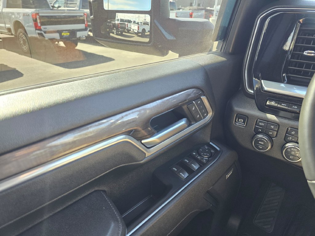 Used 2025 Chevrolet Silverado 3500 LTZ w/ Trail Boss Package AWD/4WD image 28