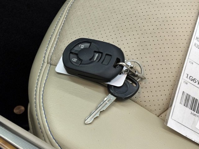 Used 2004 Cadillac XLR image 31