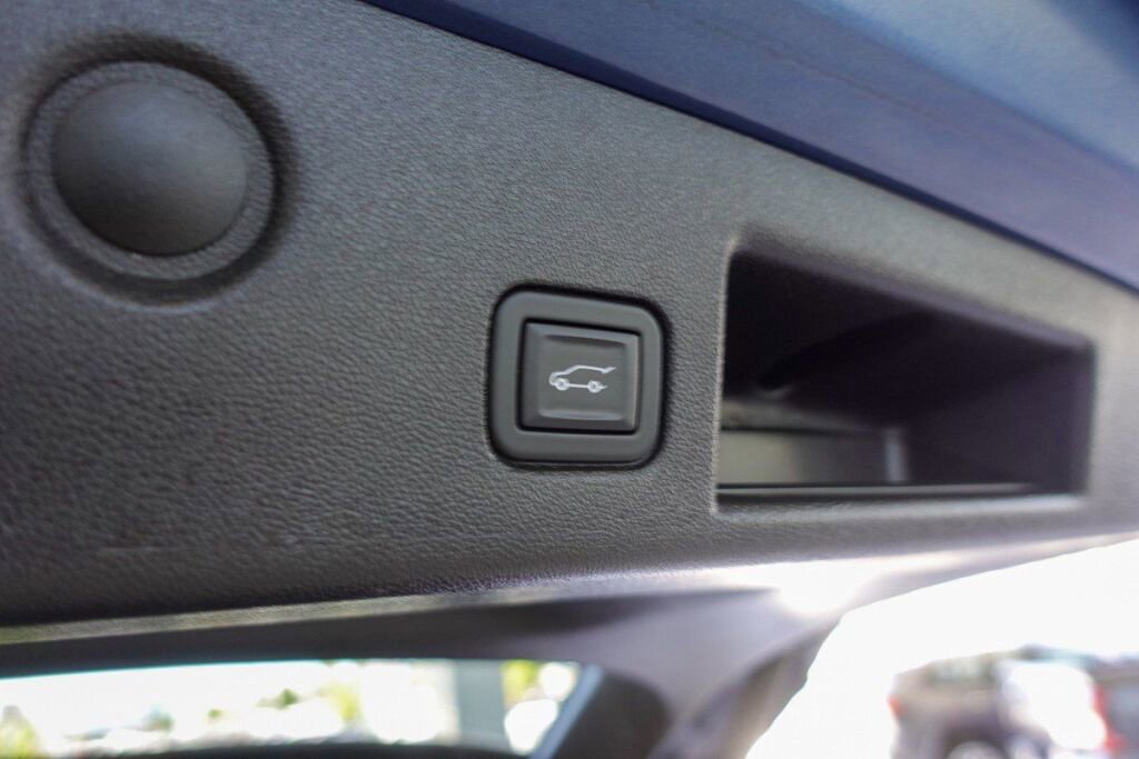 Used 2024 Chevrolet Equinox LT image 28