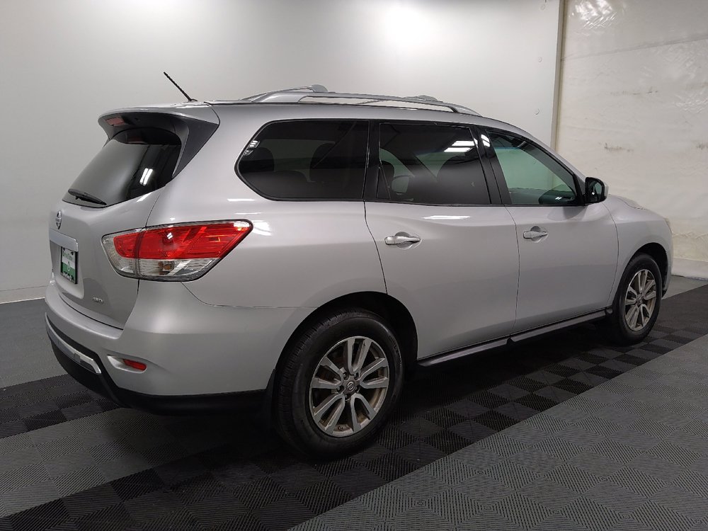 Used 2015 Nissan Pathfinder SL FWD image 10