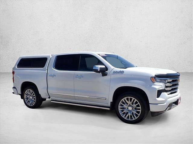 Used 2025 Chevrolet Silverado 1500 High Country AWD/4WD image 6