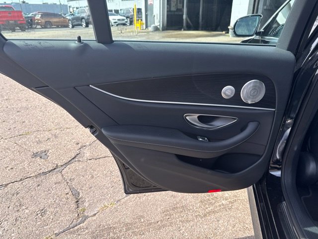 Used 2023 Mercedes-Benz E 350 4MATIC Sedan image 20