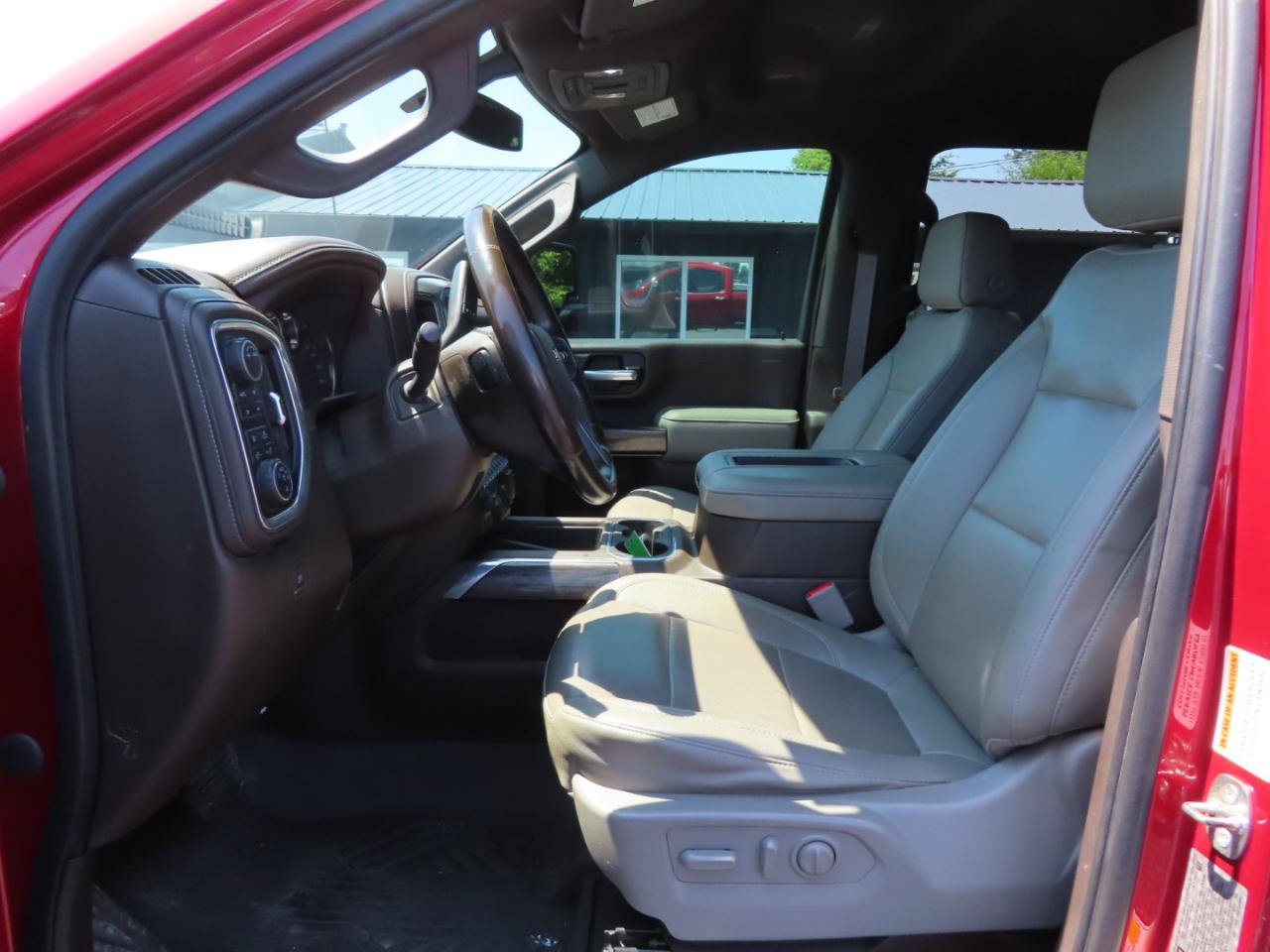 Used 2021 Chevrolet Silverado 3500 LTZ w/ LTZ Plus Package AWD/4WD image 28