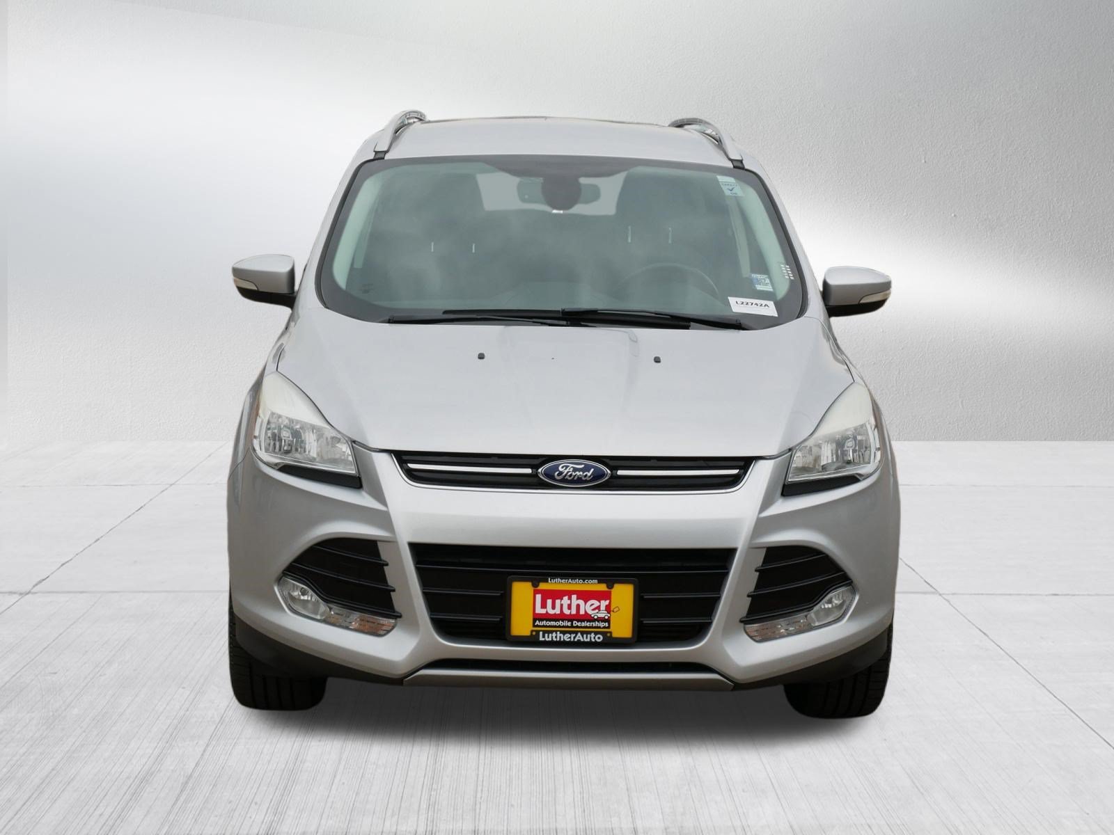 Used 2015 Ford Escape Titanium AWD/4WD image 2