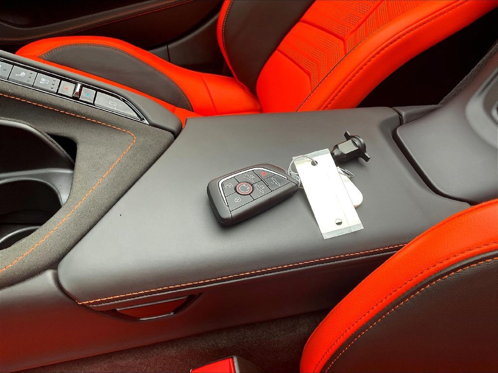 Used 2025 Chevrolet Corvette Z06 RWD image 29