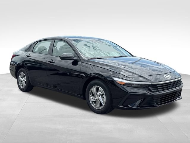 New 2026 Hyundai Elantra SE FWD image 7