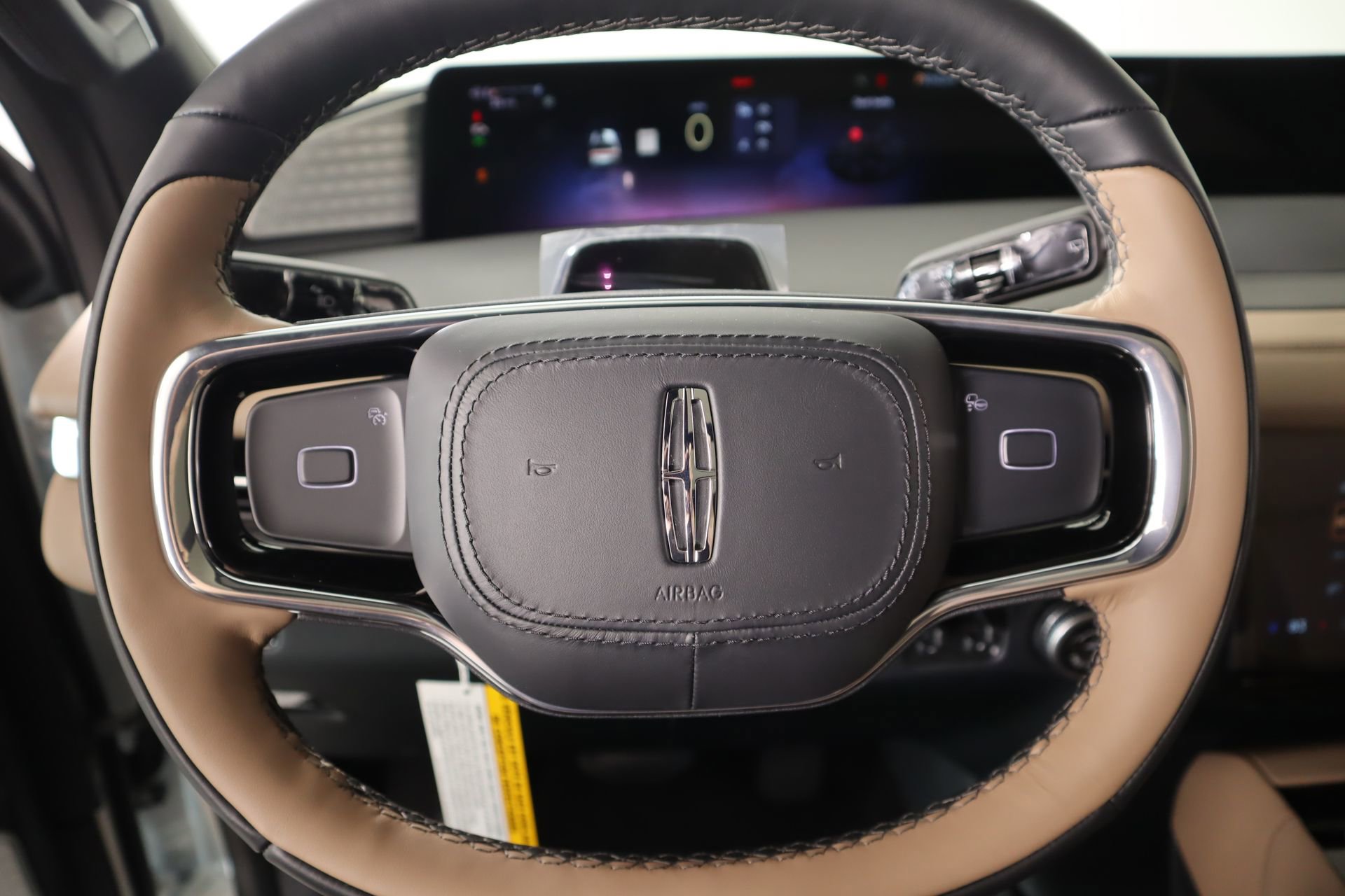 New 2026 Lincoln Navigator L Black Label AWD/4WD image 3