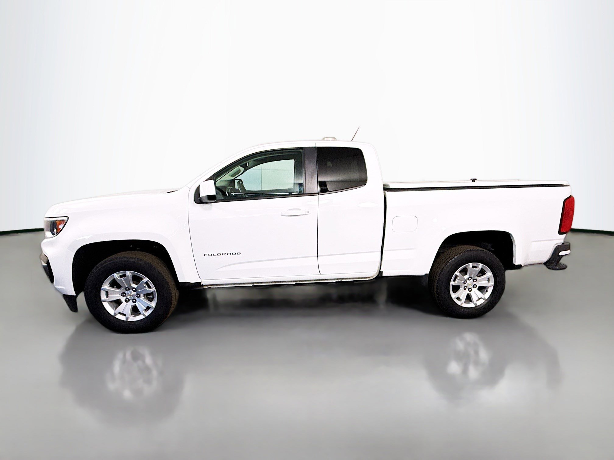 Used 2022 Chevrolet Colorado LT w/ Fleet Safety Package image 6