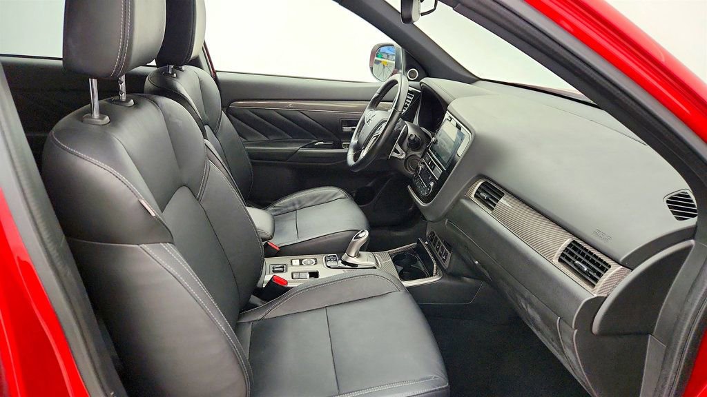Used 2019 Mitsubishi Outlander GT image 24