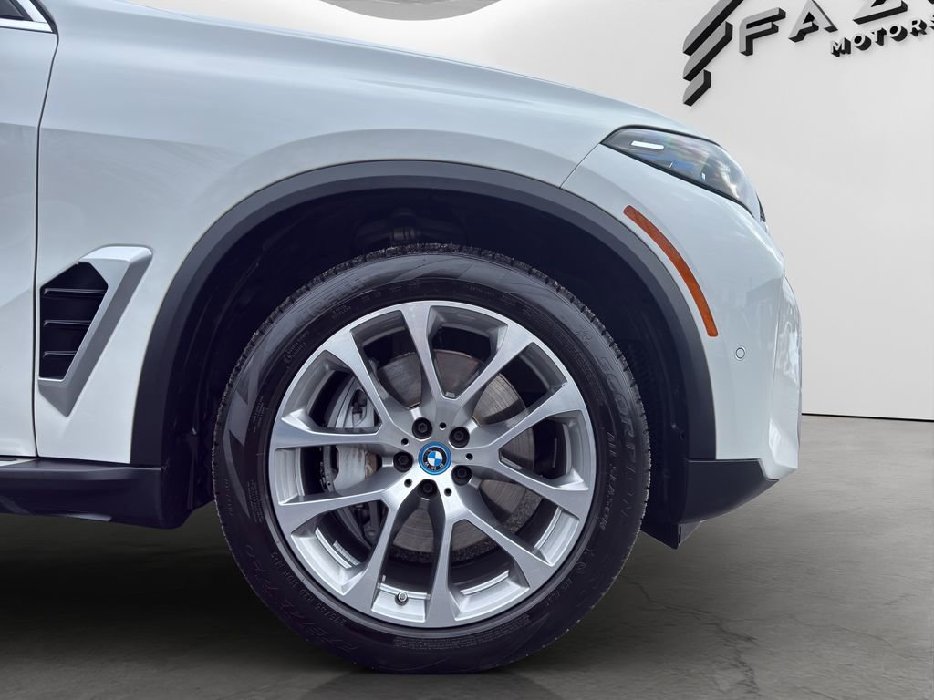 Used 2025 BMW X5 xDrive50e image 26