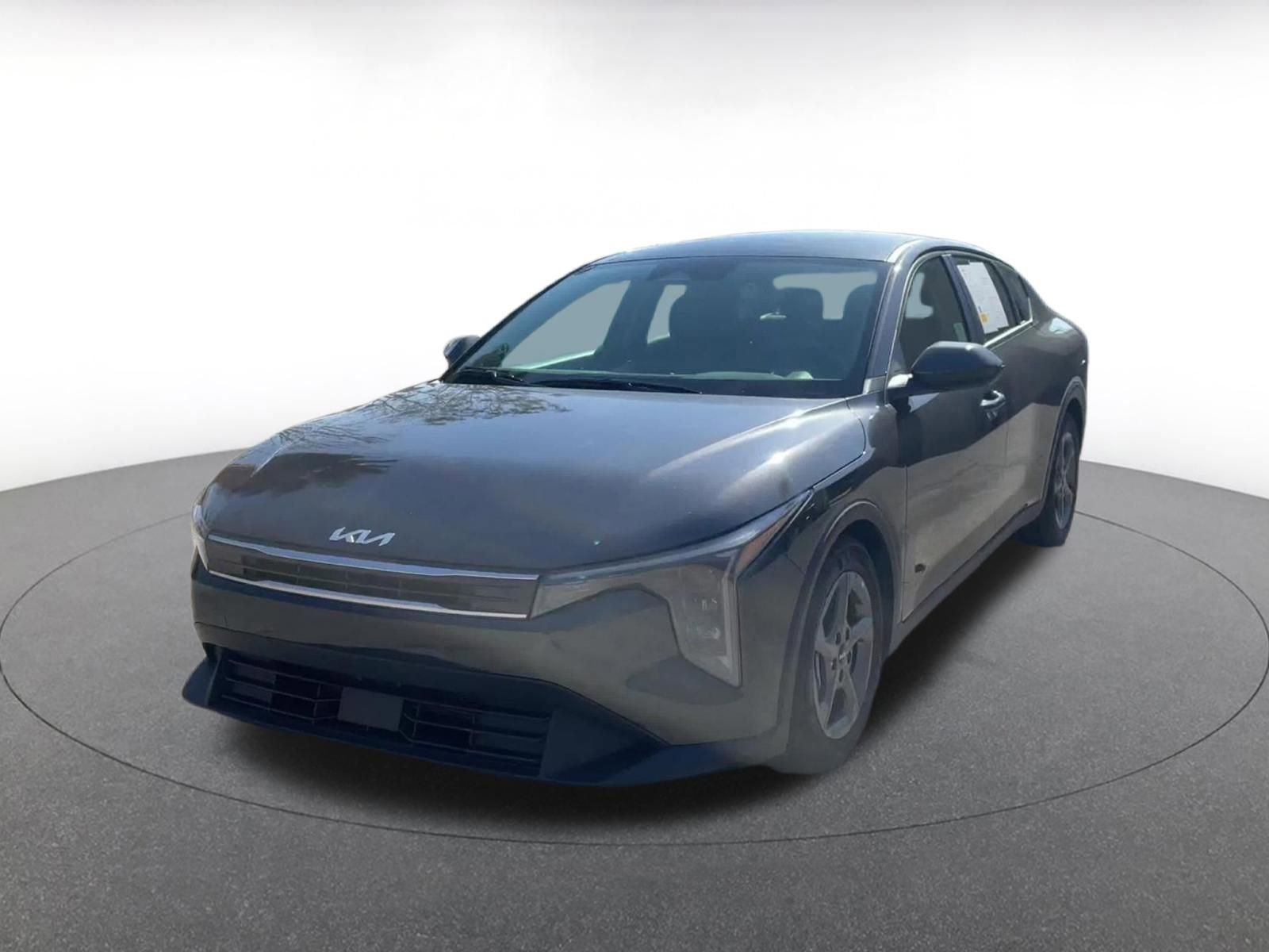 Used 2025 Kia K4 LXS image 7