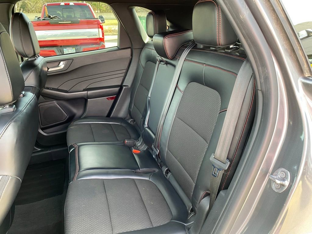 Used 2024 Ford Escape ST-Line image 24