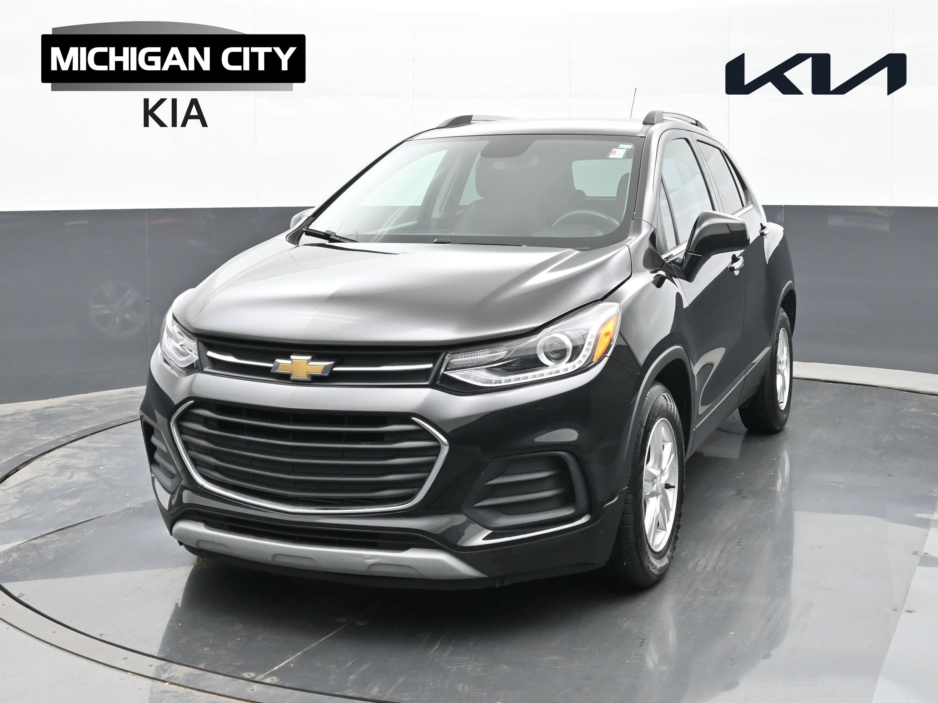 Used 2020 Chevrolet Trax LT w/ LT Convenience Package image 1