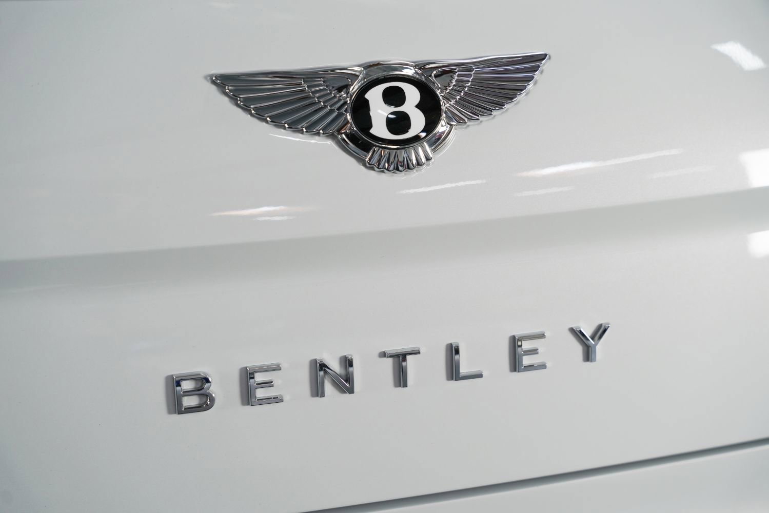 Used 2024 Bentley Flying Spur W12 image 21