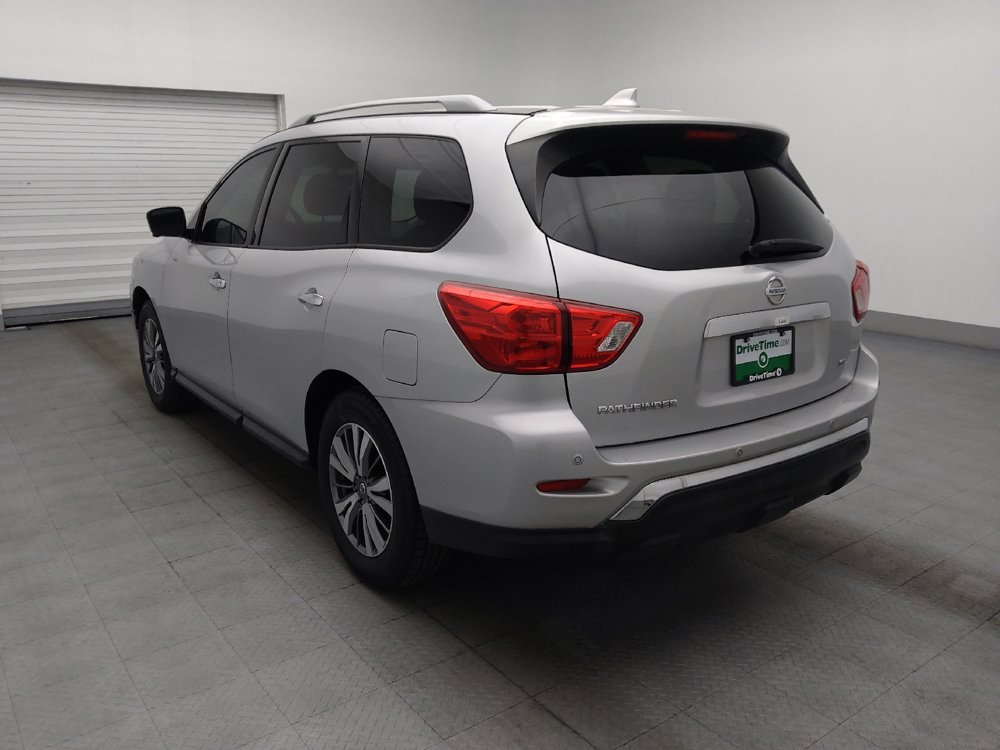 Used 2019 Nissan Pathfinder SL FWD image 5