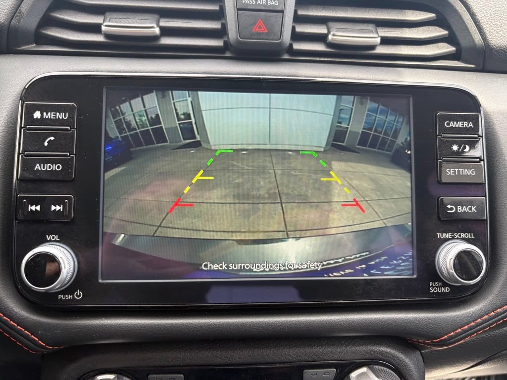 Used 2024 Nissan Versa SR FWD image 19