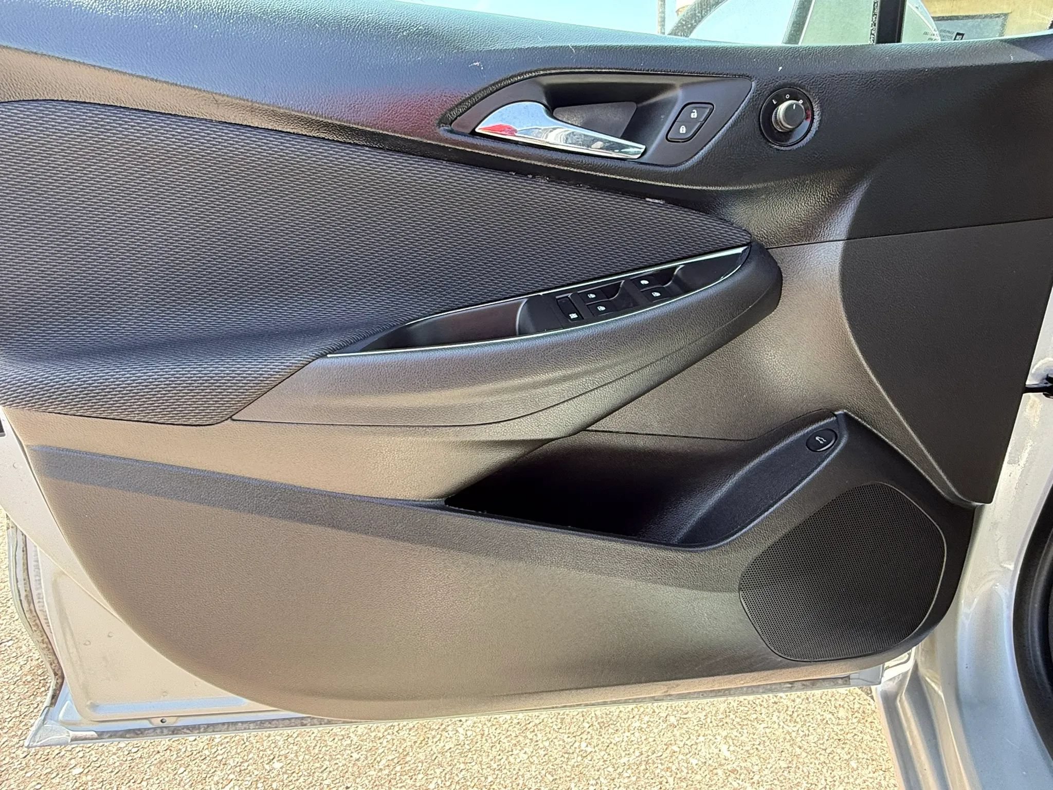 Used 2016 Chevrolet Cruze LS FWD image 27