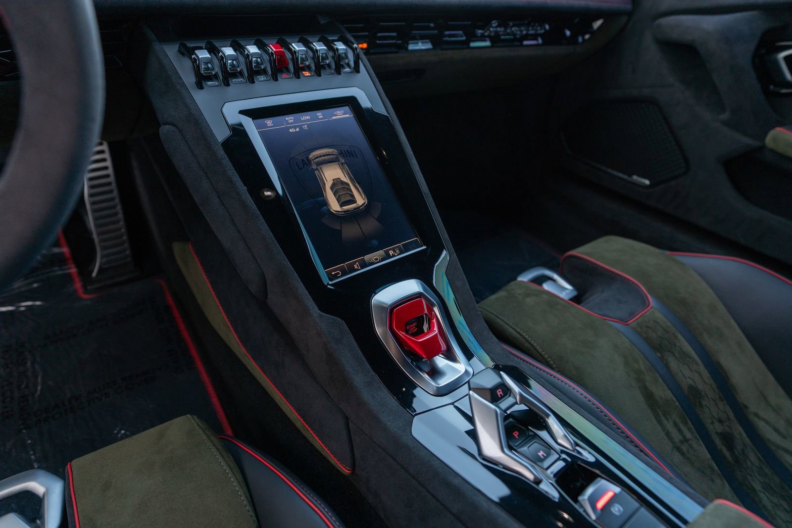 Used 2024 Lamborghini Huracan Sterrato image 34