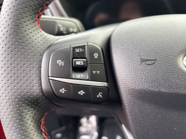 Certified 2025 Ford Escape ST-Line Elite w/ Class II Trailer Tow Package image 18