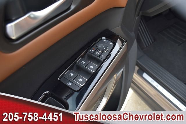 Used 2024 Nissan Pathfinder Platinum FWD image 19
