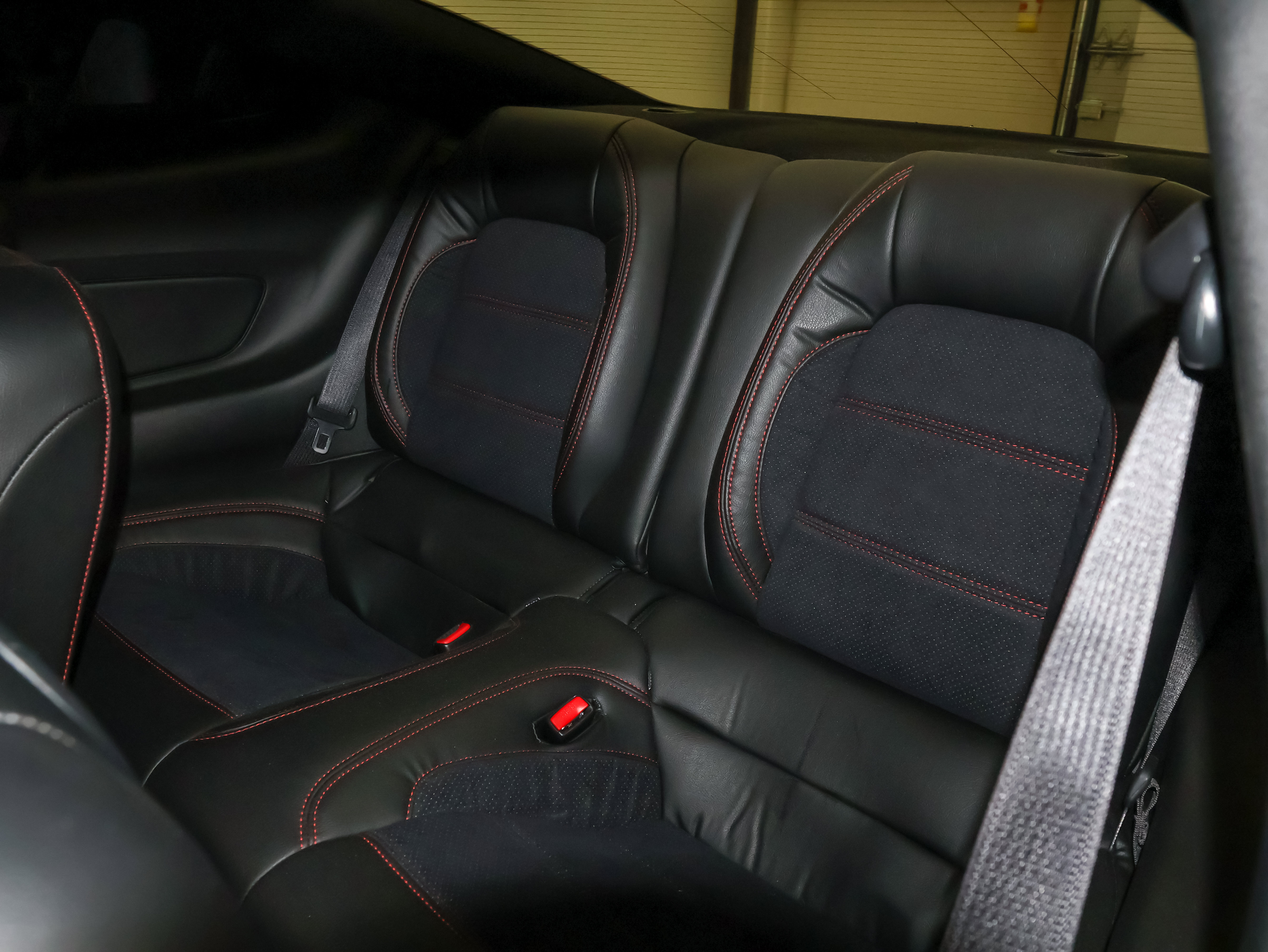 Used 2015 Ford Mustang GT Premium w/ Enhanced Security Package RWD image 15