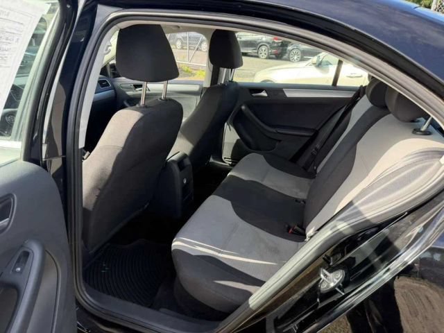 Used 2017 Volkswagen Jetta S FWD image 25