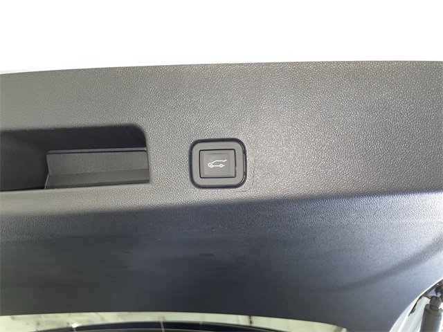 New 2026 Chevrolet Traverse RS image 17