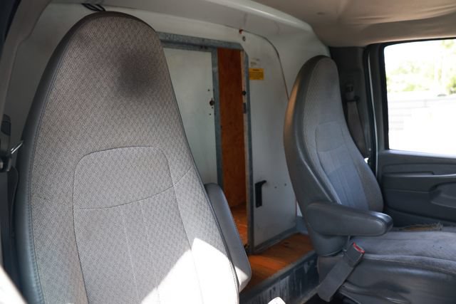 Used 2012 Chevrolet Express 3500 Extended RWD image 13