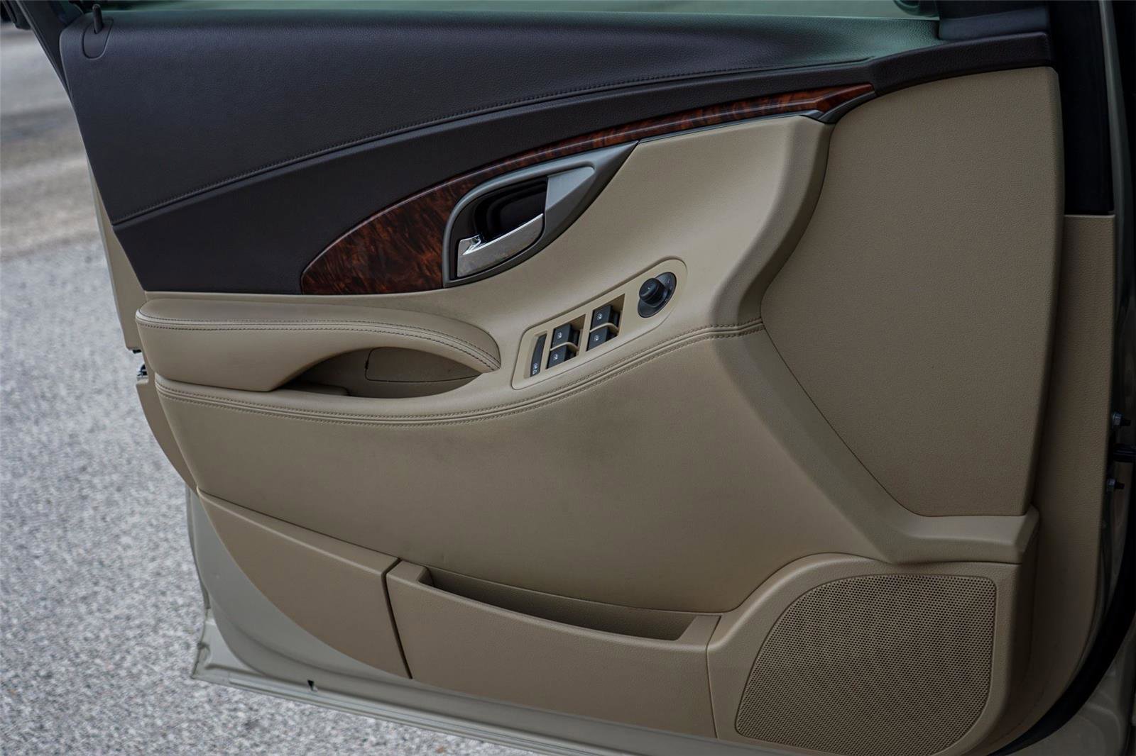 Used 2012 Buick LaCrosse Leather image 19