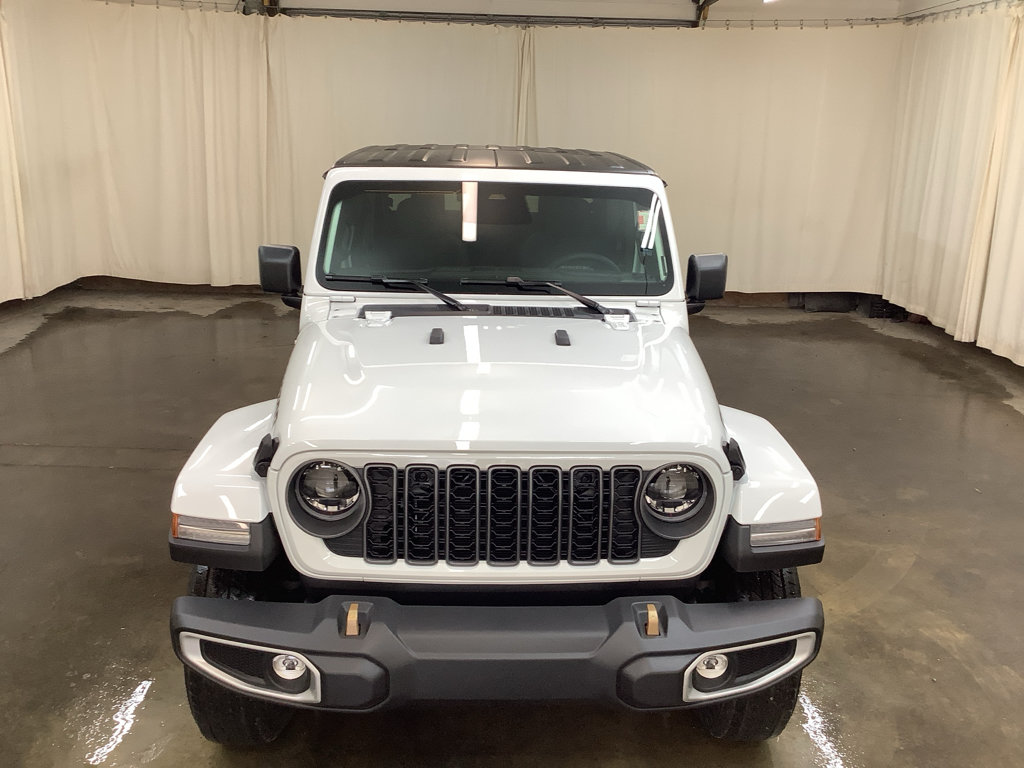 New 2026 Jeep Gladiator Mojave AWD/4WD image 2