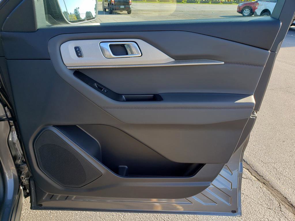 New 2026 Ford Explorer Active image 17