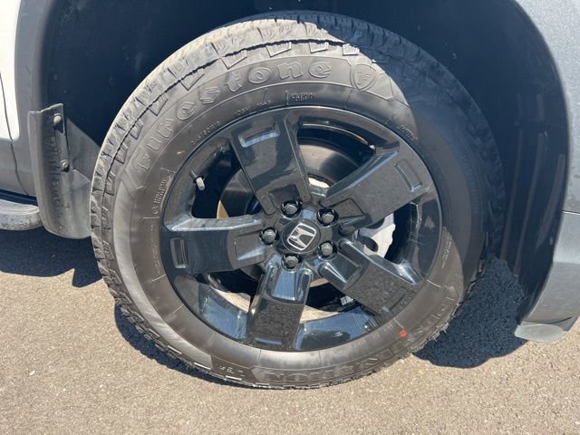 Used 2025 Honda Ridgeline Black Edition image 37