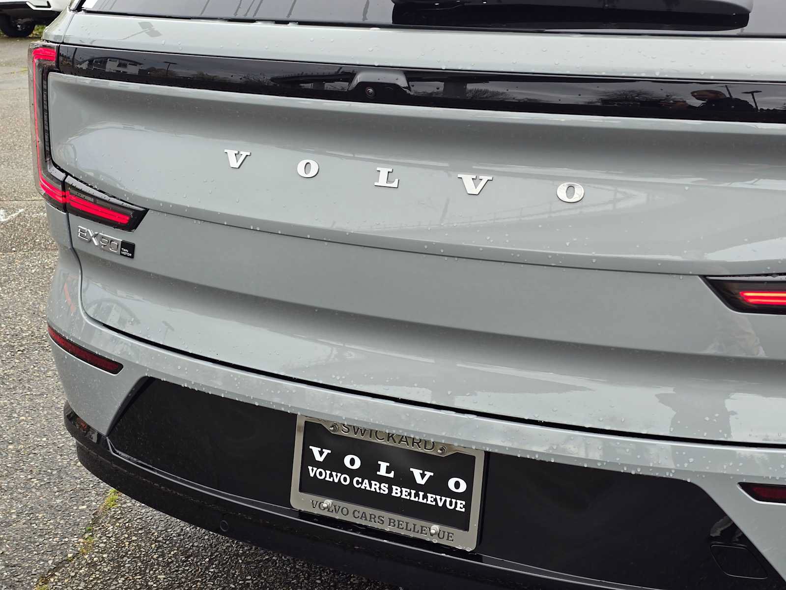 New 2025 Volvo EX90 Ultra w/ Protection Package Premier AWD/4WD image 13