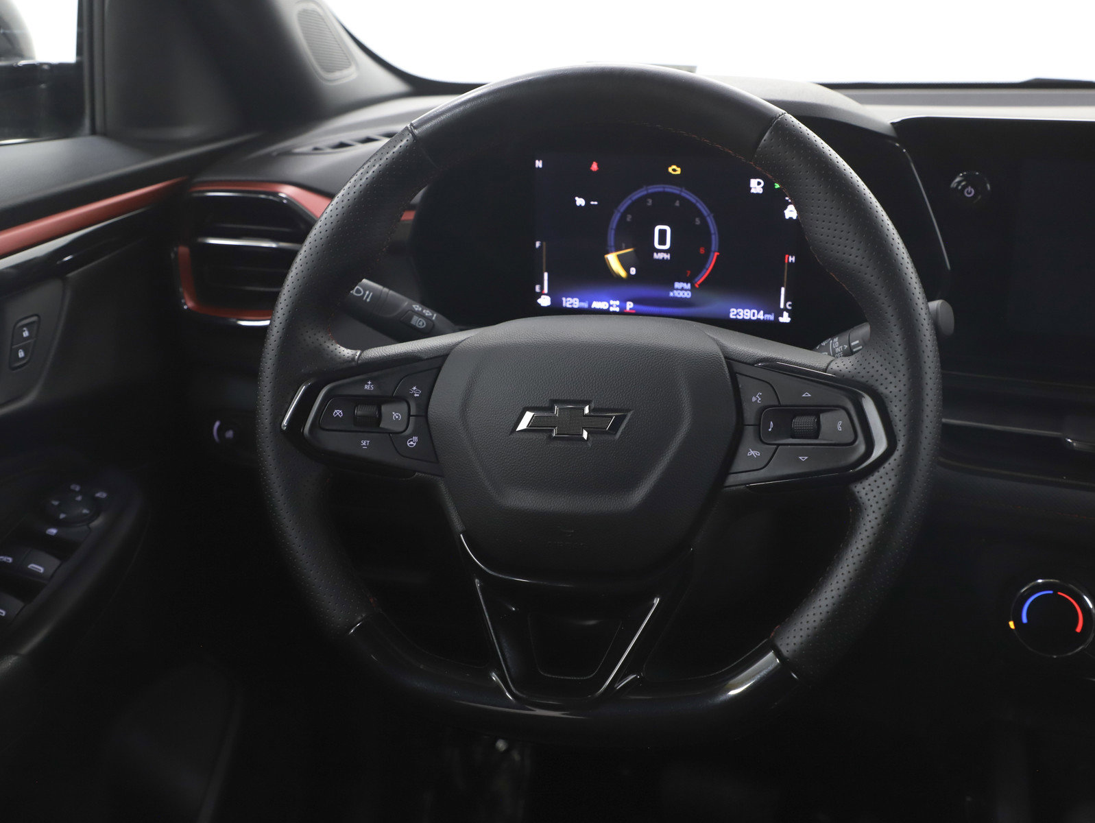 Used 2024 Chevrolet TrailBlazer RS w/ Driver Confidence Package image 14