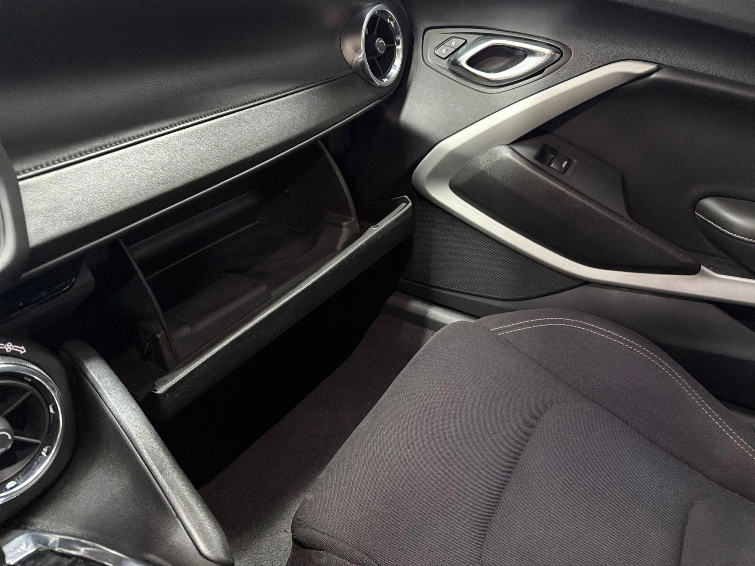 Used 2018 Chevrolet Camaro LT image 24