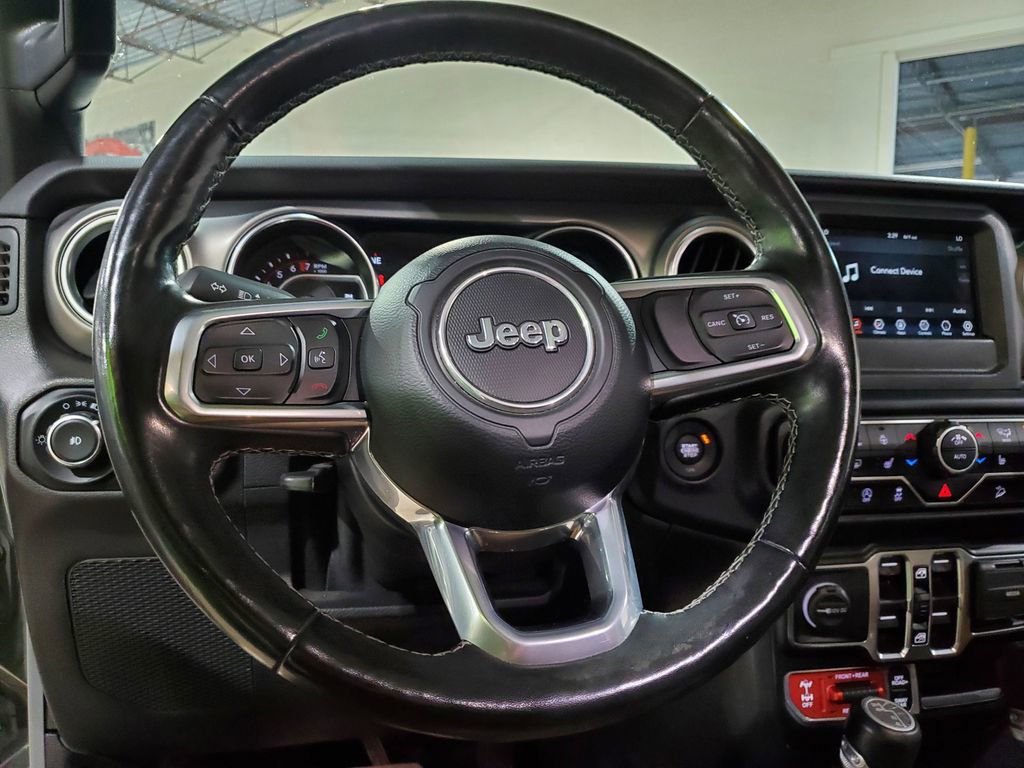 Used 2021 Jeep Wrangler Unlimited Rubicon w/ Cold Weather Group AWD/4WD image 28
