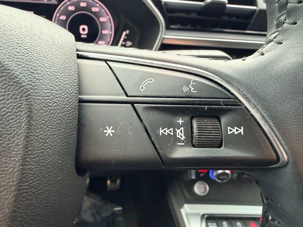 Used 2020 Audi Q3 2.0T Premium Plus image 37