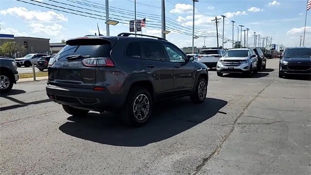 Used 2020 Jeep Cherokee Trailhawk w/ Cold Weather Group image 8